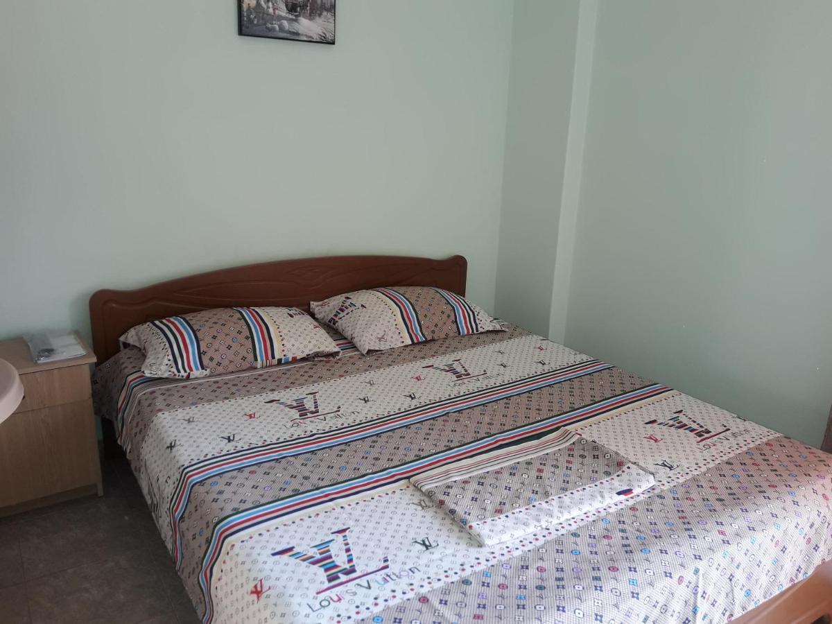 Tani'S Guesthouse Ksamil Eksteriør bilde