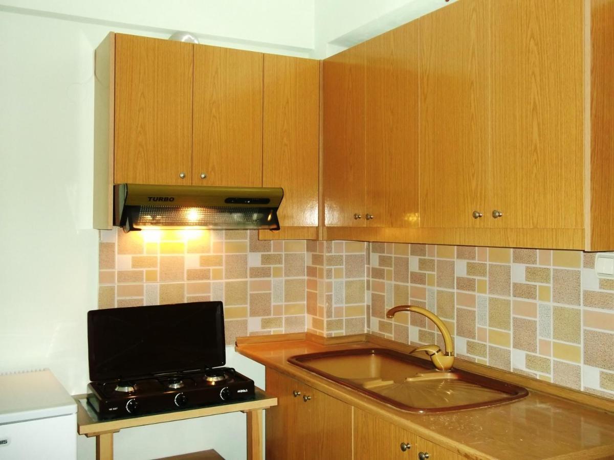 Tani'S Guesthouse Ksamil Eksteriør bilde