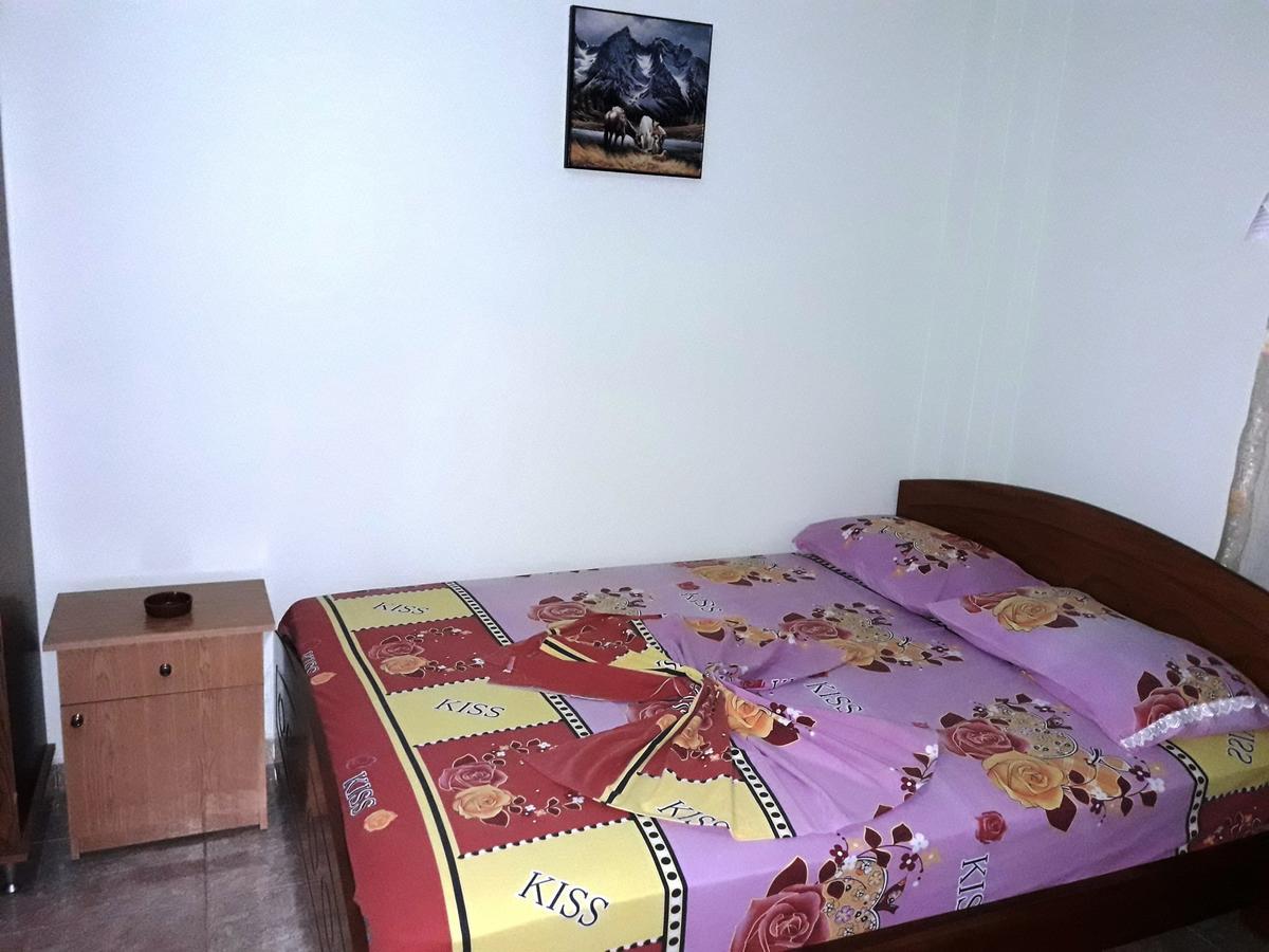 Tani'S Guesthouse Ksamil Eksteriør bilde